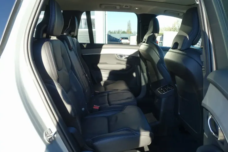 Volvo XC90 din 2025 cu 5.070 km - oferta VOL155149 - foto 10