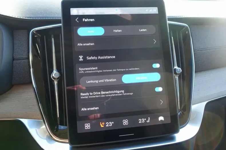 Volvo XC90 din 2025 cu 27.506 km - oferta VOL155151 - foto 23