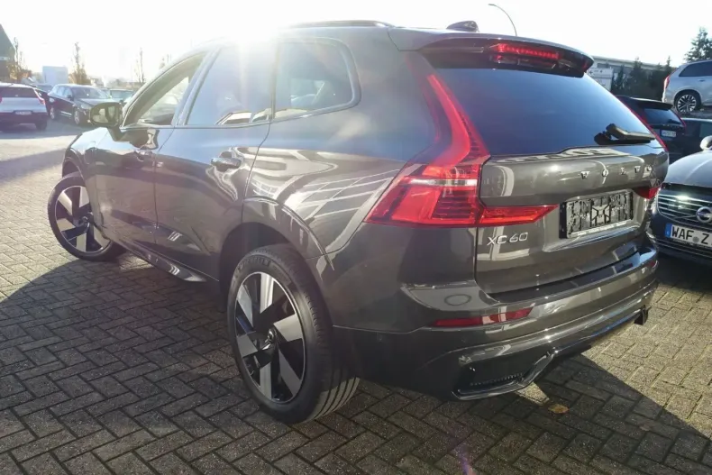 Volvo XC60 din 2025 cu 24.200 km - oferta VOL155152 - foto 6