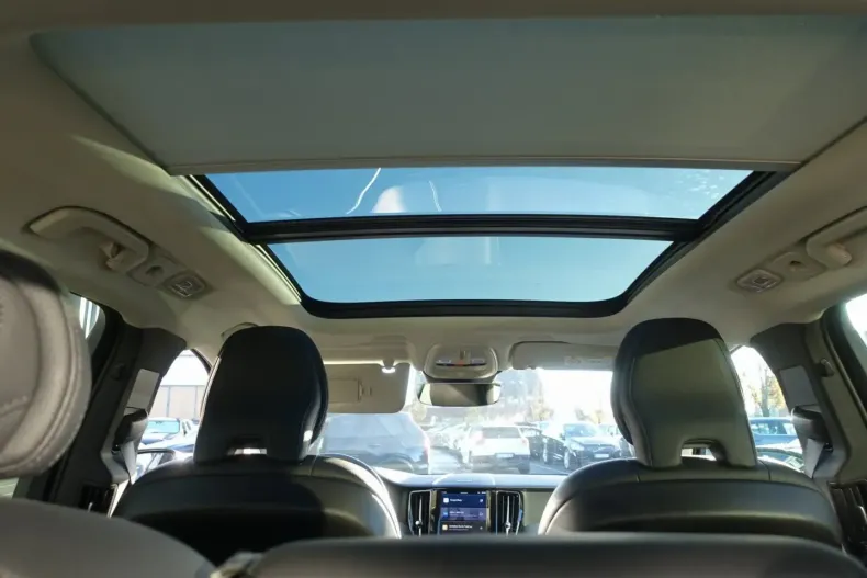 Volvo XC60 din 2025 cu 24.200 km - oferta VOL155152 - foto 19