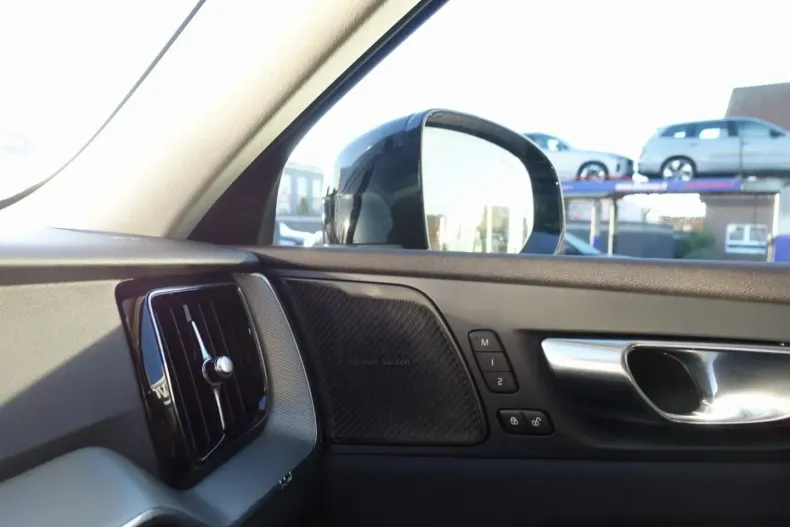 Volvo XC60 din 2025 cu 24.200 km - oferta VOL155152 - foto 20