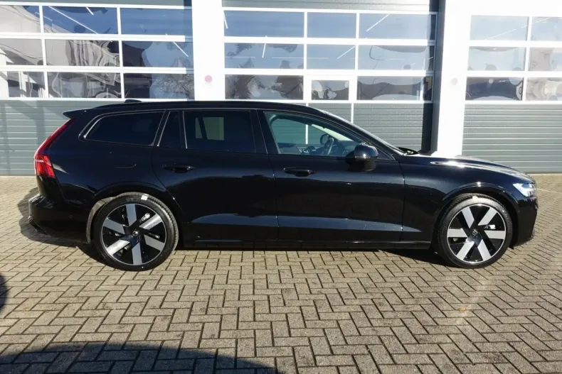 Volvo V60 din 2025 cu 26.500 km - oferta VOL155153 - foto 8