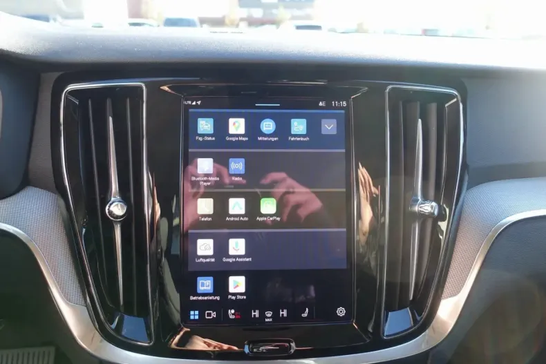 Volvo V60 din 2025 cu 26.500 km - oferta VOL155153 - foto 14