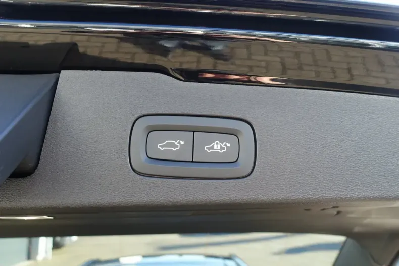 Volvo V60 din 2025 cu 26.500 km - oferta VOL155153 - foto 23