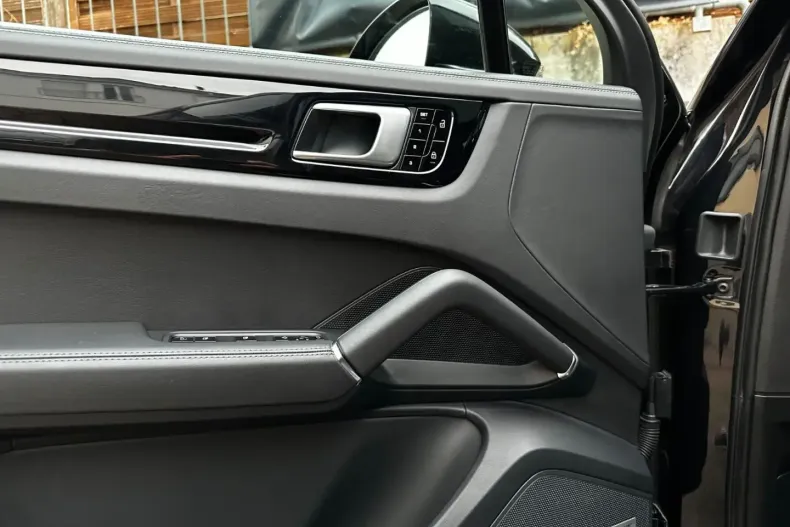 Porsche Cayenne din 2021 cu 74.000 km - oferta POR155185 - foto 29