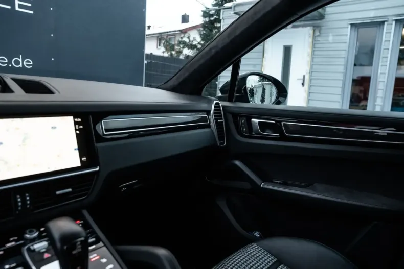 Porsche Cayenne din 2023 cu 21.500 km - oferta POR155189 - foto 17