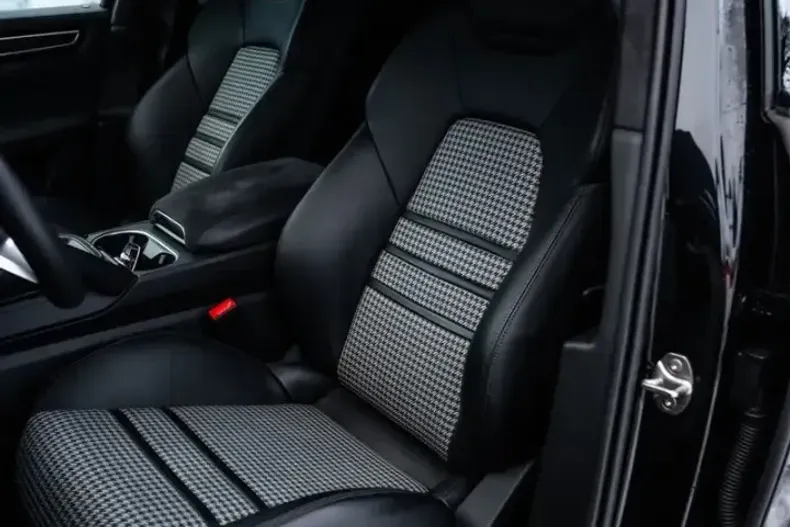 Porsche Cayenne din 2023 cu 21.500 km - oferta POR155189 - foto 22