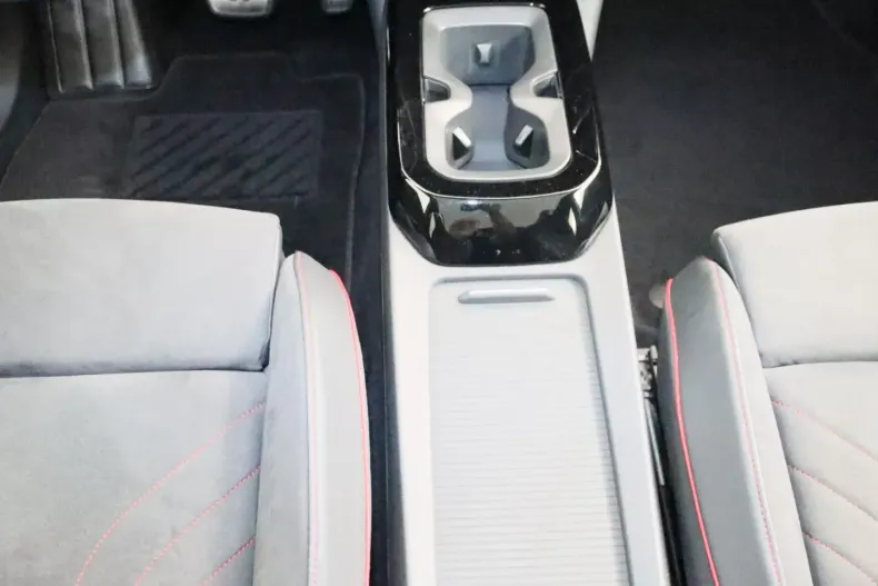 Volkswagen ID.5 din 2023 cu 50.346 km - oferta VOL155197 - foto 12