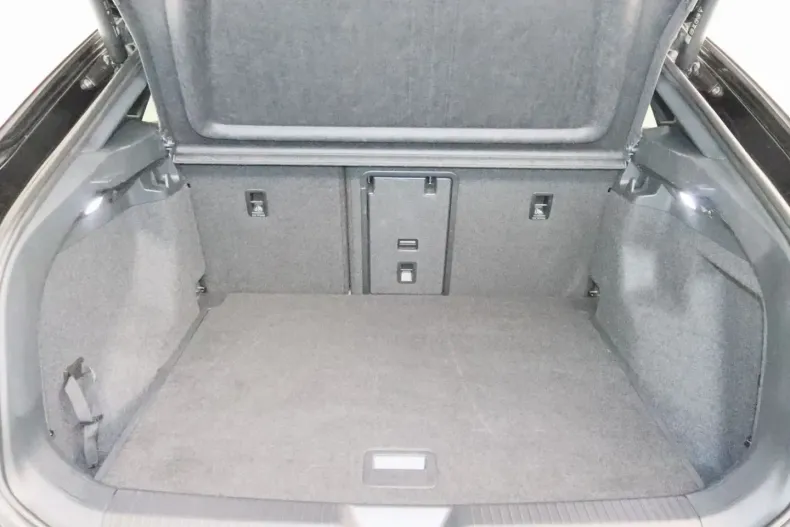 Volkswagen ID.5 din 2023 cu 50.346 km - oferta VOL155197 - foto 20