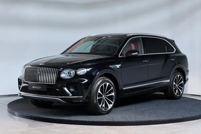 Bentley Bentayga din 2025 cu 5.000 km - oferta BEN155200 - foto 1