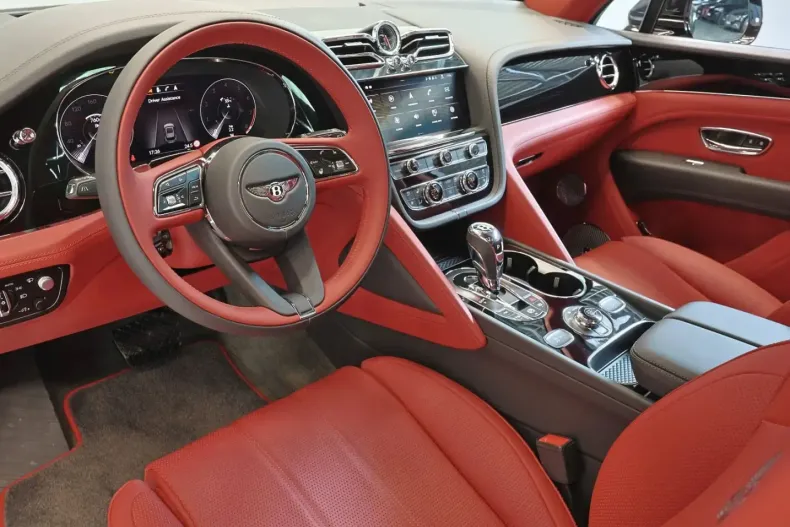 Bentley Bentayga din 2025 cu 5.000 km - oferta BEN155200 - foto 16