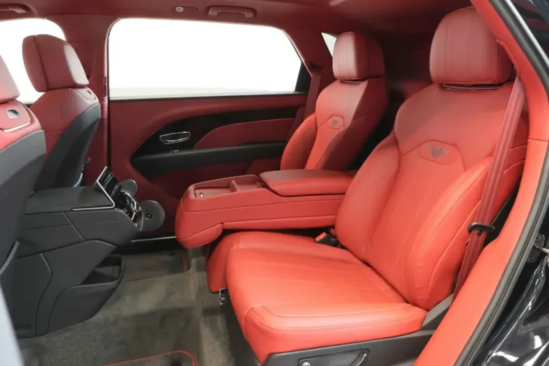 Bentley Bentayga din 2025 cu 5.000 km - oferta BEN155200 - foto 18