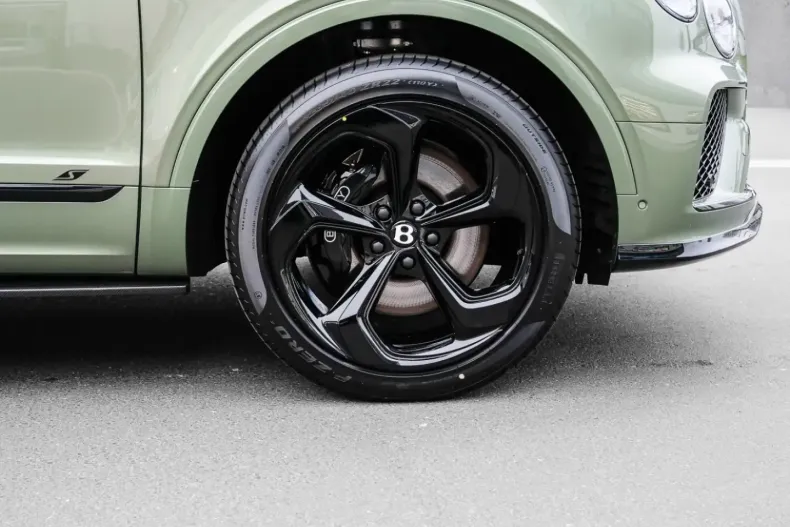 Bentley Bentayga din 2025 cu 7.200 km - oferta BEN155201 - foto 10