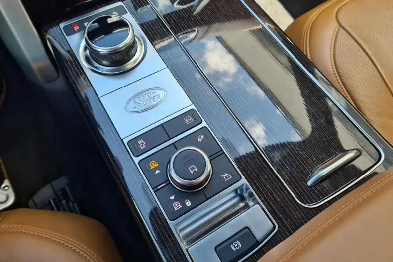 Land Rover Range Rover din 2020 cu 84.317 km - oferta LAN155208 - foto 29