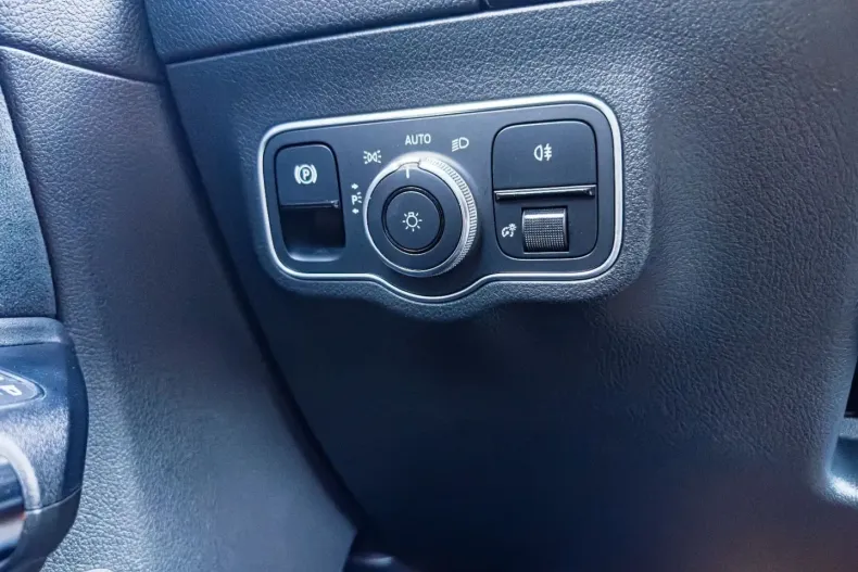 Mercedes-Benz EQA din 2021 cu 45.000 km - oferta MER155209 - foto 19