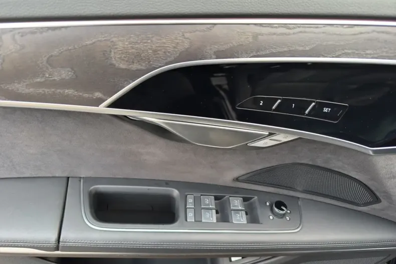 Audi A8 din 2024 cu 69.732 km - oferta AUD155219 - foto 7