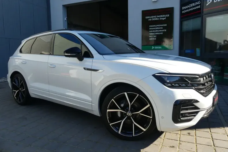 Volkswagen Touareg din 2023 cu 49.899 km - oferta VOL155222 - foto 1
