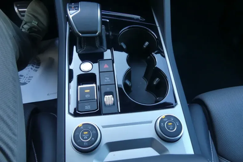 Volkswagen Touareg din 2023 cu 49.899 km - oferta VOL155222 - foto 9