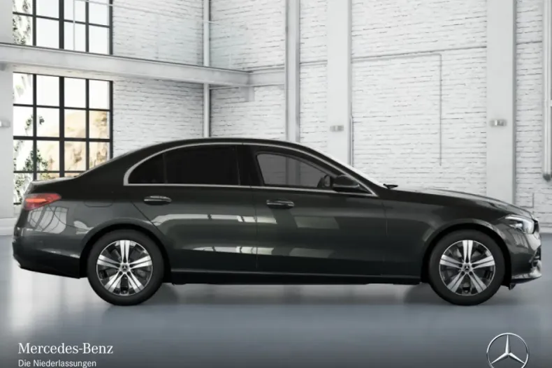 Mercedes-Benz C 300 din 2024 cu 7.141 km - oferta MER155227 - foto 16