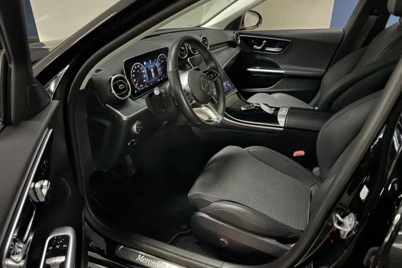 Mercedes-Benz C 180 din 2024 cu 23.227 km - oferta MER155236 - foto 7