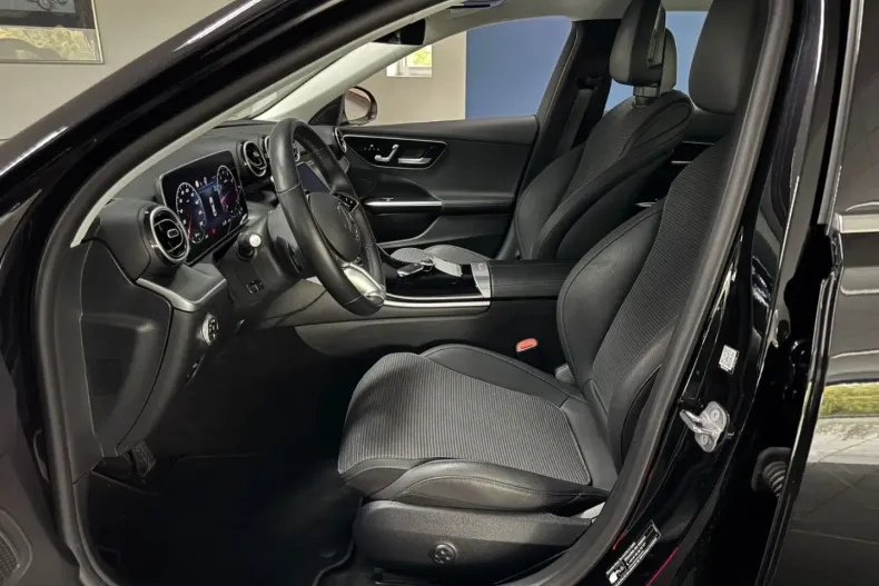 Mercedes-Benz C 180 din 2024 cu 23.227 km - oferta MER155236 - foto 8