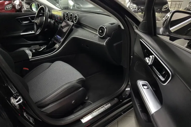Mercedes-Benz C 180 din 2024 cu 23.227 km - oferta MER155236 - foto 22