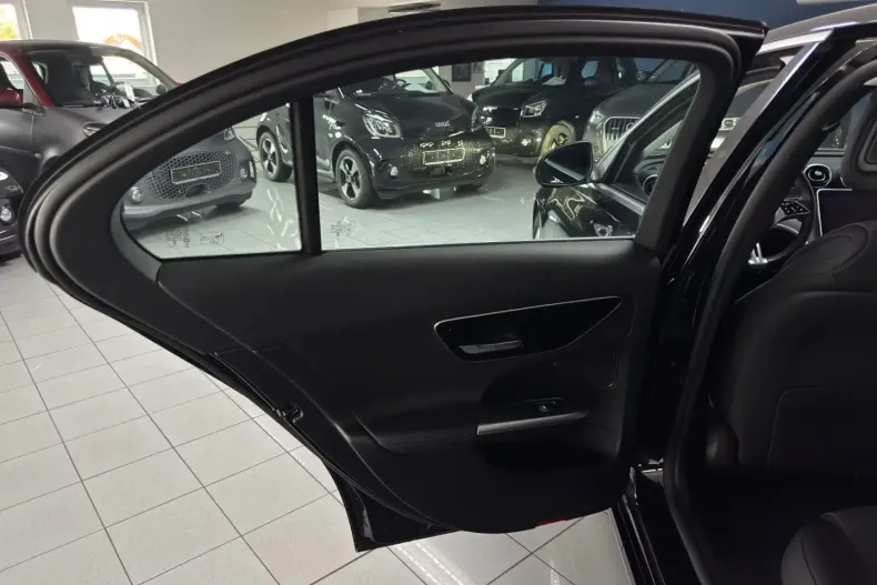 Mercedes-Benz C 180 din 2024 cu 23.227 km - oferta MER155236 - foto 28