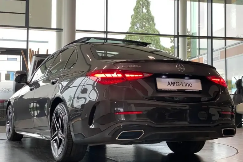 Mercedes-Benz C 300 din 2023 cu 48.617 km - oferta MER155239 - foto 2