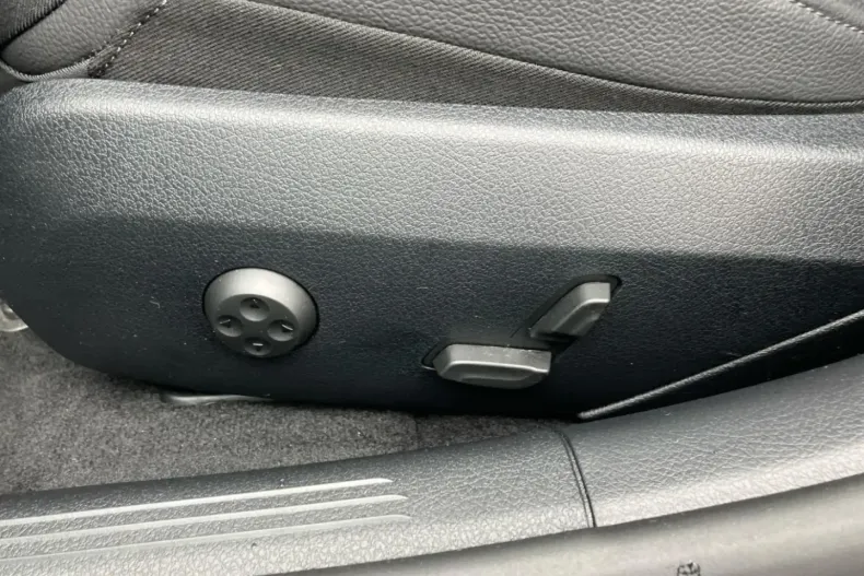 Mercedes-Benz C 220 din 2024 cu 29.182 km - oferta MER155240 - foto 6