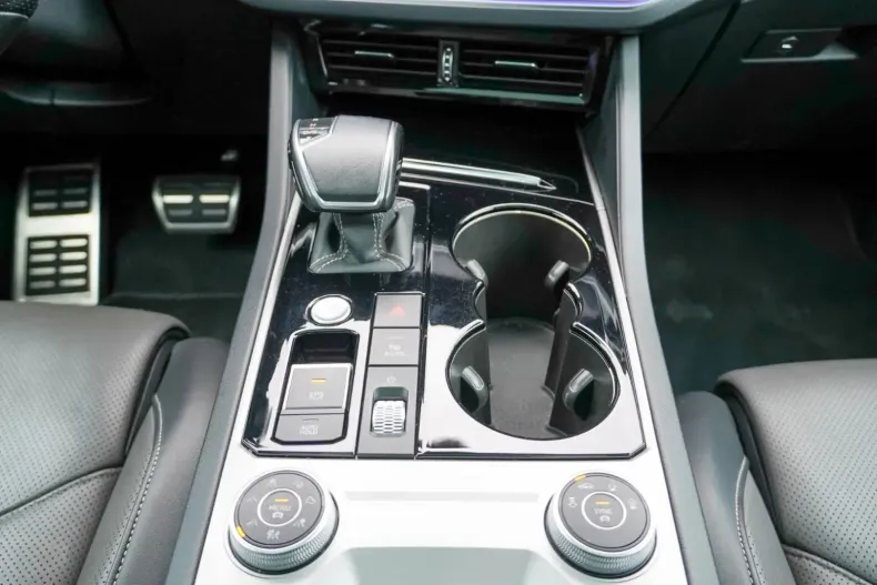 Volkswagen Touareg din 2022 cu 79.000 km - oferta VOL155245 - foto 15