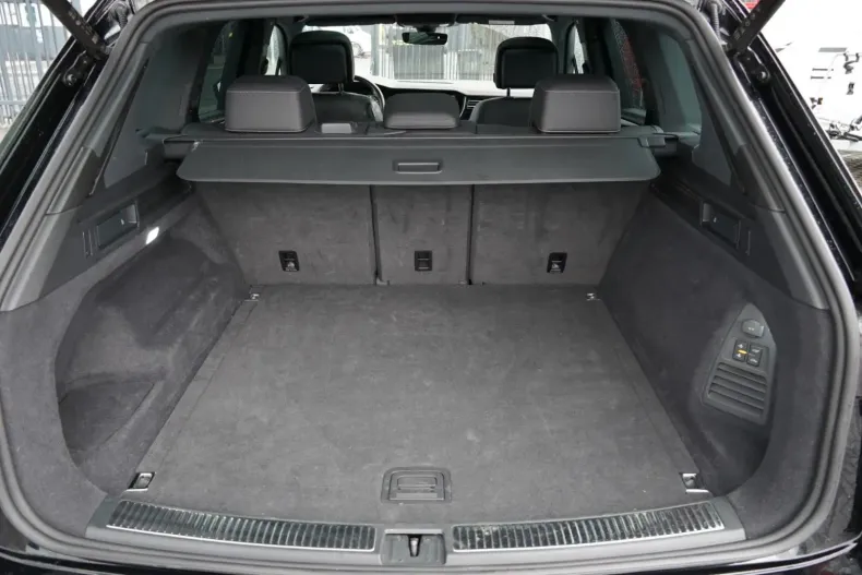 Volkswagen Touareg din 2022 cu 79.000 km - oferta VOL155245 - foto 18