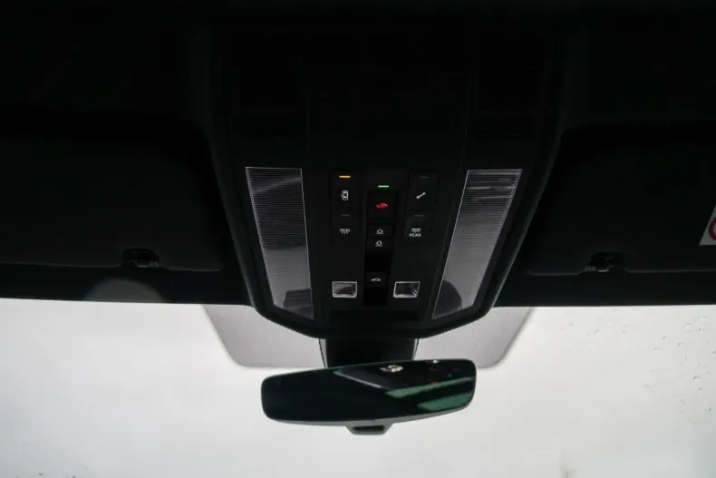 Volkswagen Touareg din 2022 cu 79.000 km - oferta VOL155245 - foto 24