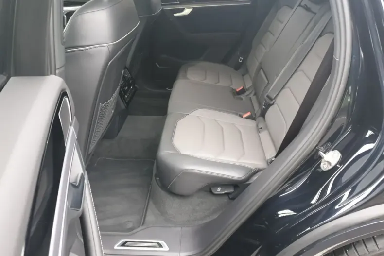 Volkswagen Touareg din 2022 cu 63.010 km - oferta VOL155248 - foto 12