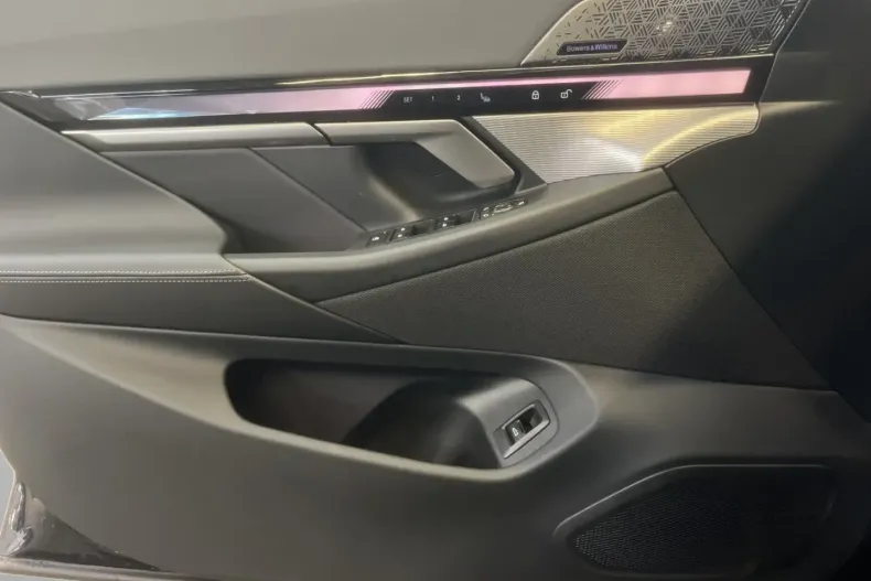 BMW i5 din 2024 cu 22.100 km - oferta BMW155255 - foto 14