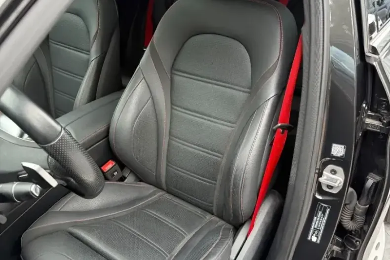 Mercedes-Benz GLC 400 din 2023 cu 47.000 km - oferta MER155256 - foto 9