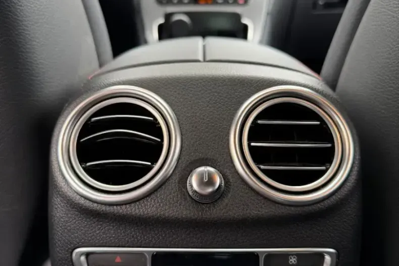 Mercedes-Benz GLC 400 din 2023 cu 47.000 km - oferta MER155256 - foto 14