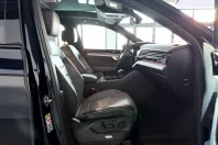 Volkswagen Touareg din 2022 cu 87.160 km - oferta VOL155261 - foto 11