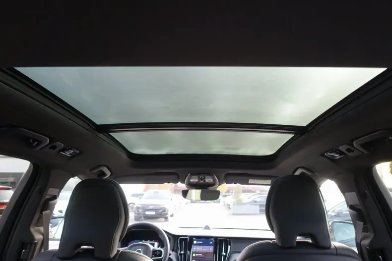 Volvo XC60 din 2024 cu 25.400 km - oferta VOL155264 - foto 16