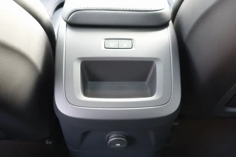 Volvo XC60 din 2024 cu 25.400 km - oferta VOL155264 - foto 17