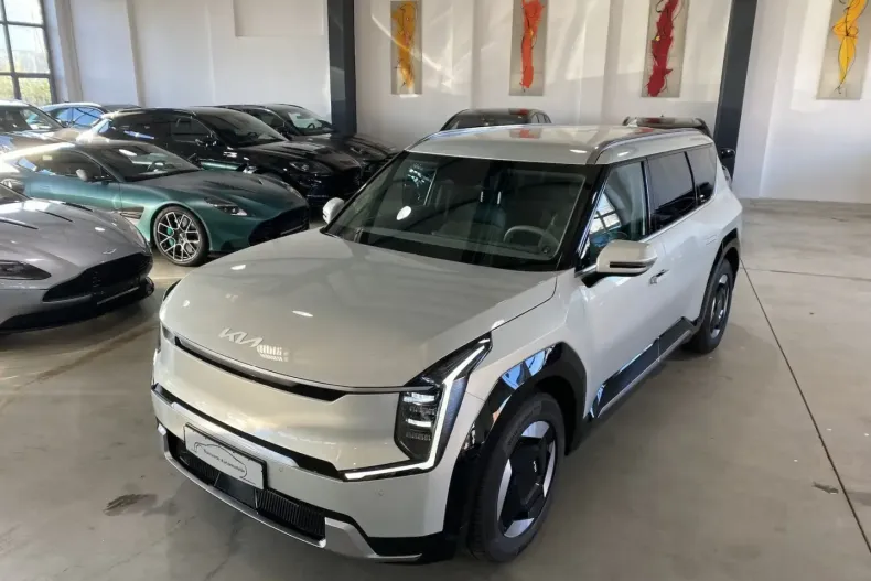 Kia EV9 din 2024 cu 46.300 km - oferta KIA155265 - foto 2