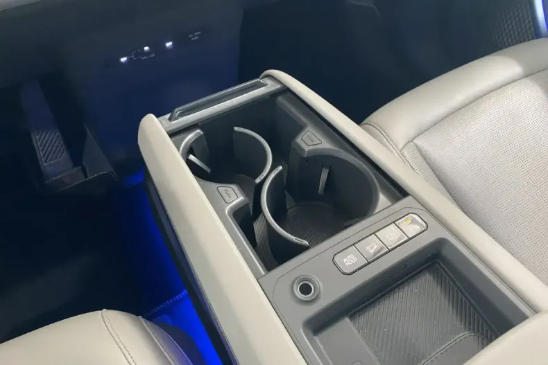 Kia EV9 din 2024 cu 46.300 km - oferta KIA155265 - foto 14