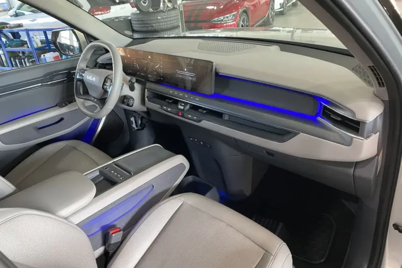 Kia EV9 din 2024 cu 46.300 km - oferta KIA155265 - foto 15