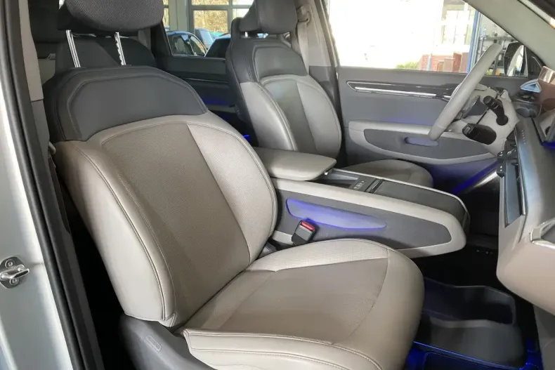 Kia EV9 din 2024 cu 46.300 km - oferta KIA155265 - foto 16