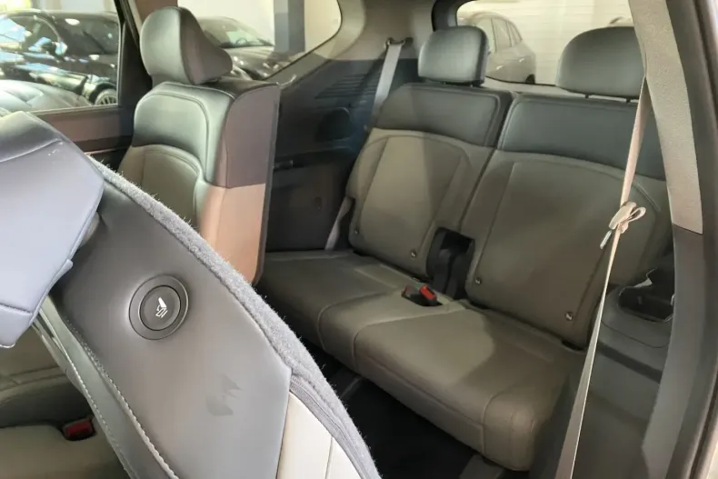 Kia EV9 din 2024 cu 46.300 km - oferta KIA155265 - foto 18