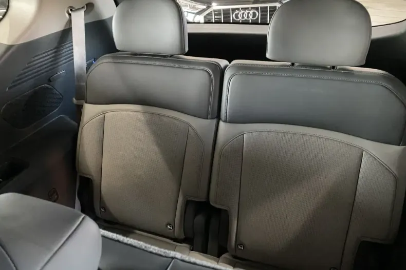 Kia EV9 din 2024 cu 46.300 km - oferta KIA155265 - foto 19