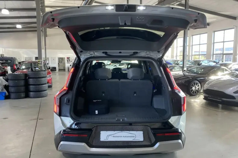 Kia EV9 din 2024 cu 46.300 km - oferta KIA155265 - foto 21