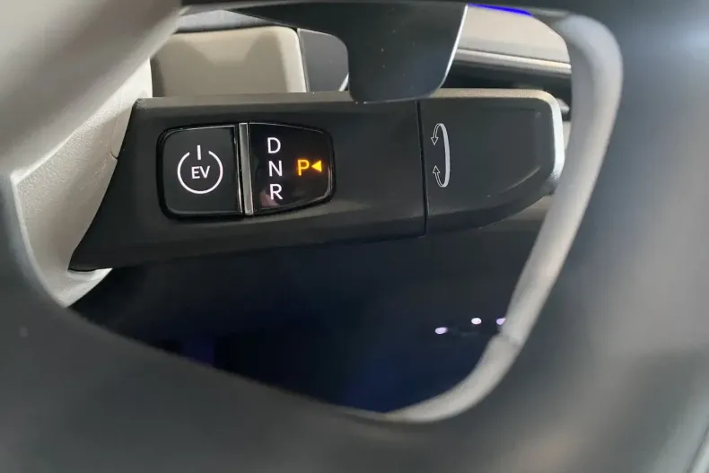 Kia EV9 din 2024 cu 46.300 km - oferta KIA155265 - foto 24