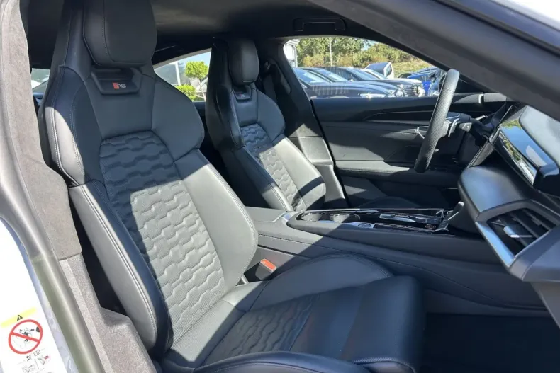 Audi RS e-tron GT din 2022 cu 68.370 km - oferta AUD155267 - foto 10