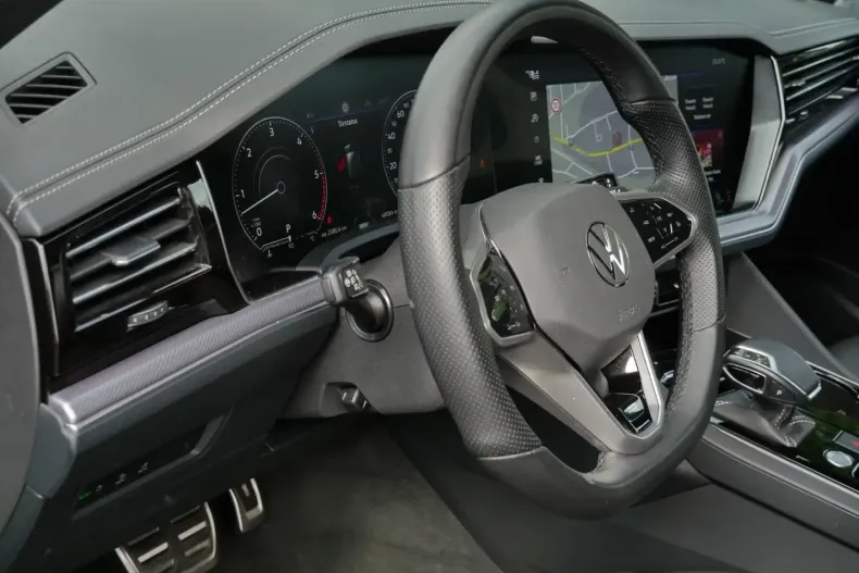 Volkswagen Touareg din 2023 cu 68.200 km - oferta VOL155269 - foto 18