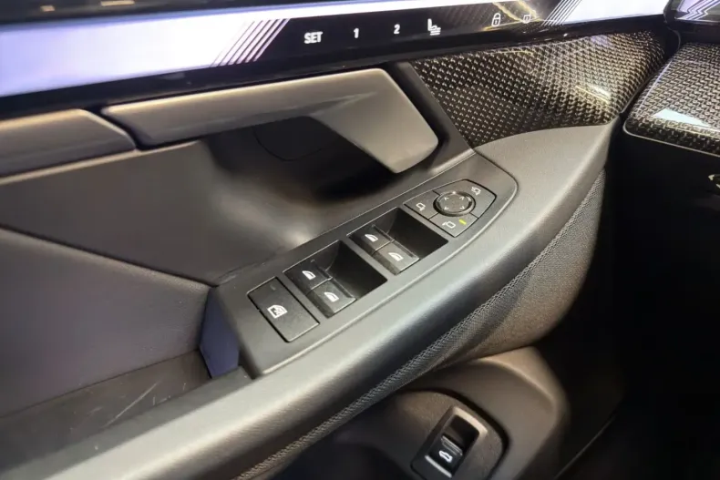 BMW i5 din 2024 cu 13.800 km - oferta BMW155271 - foto 21